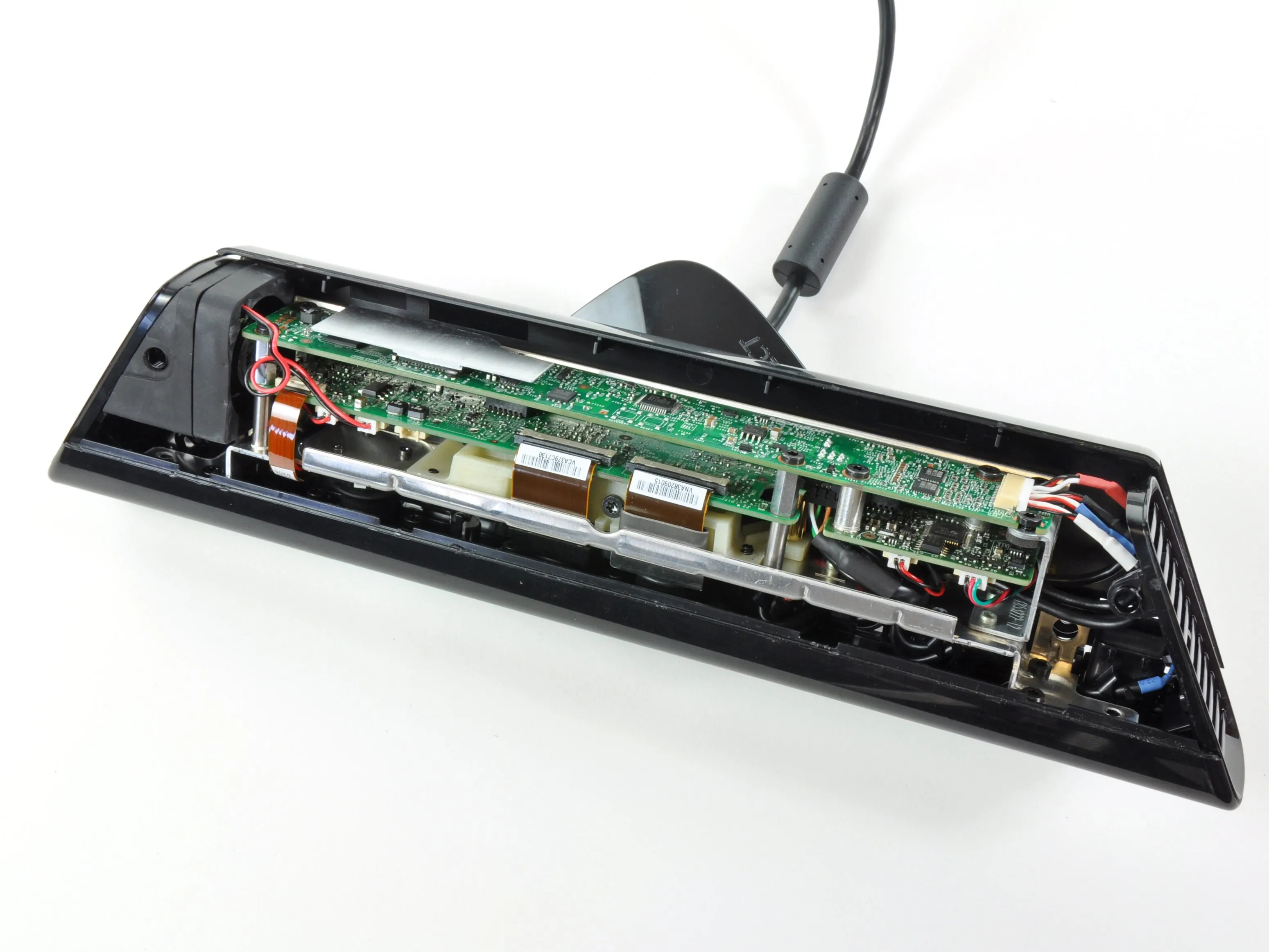 Xbox 360 Kinect Teardown: шаг 9, изображение 1 из 3